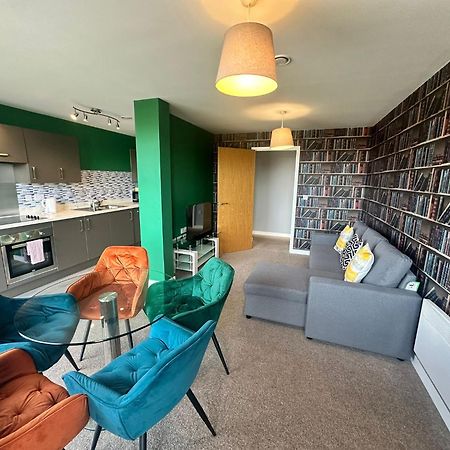 Adelphi Wharf Apartments By Beehosting Manchester Exteriör bild