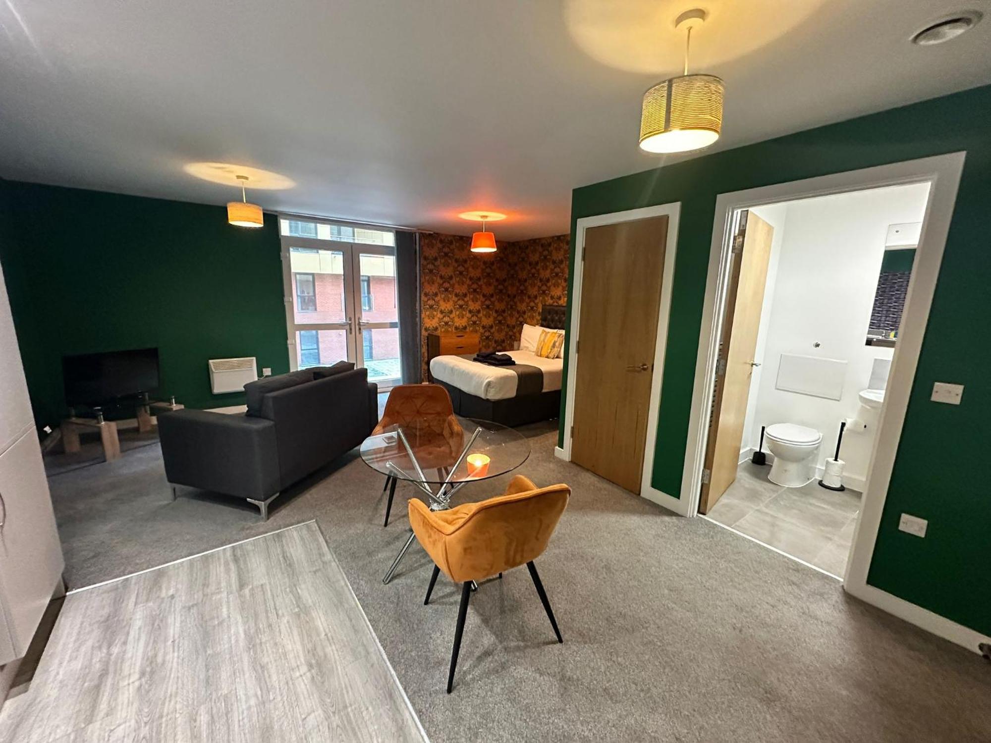 Adelphi Wharf Apartments By Beehosting Manchester Exteriör bild